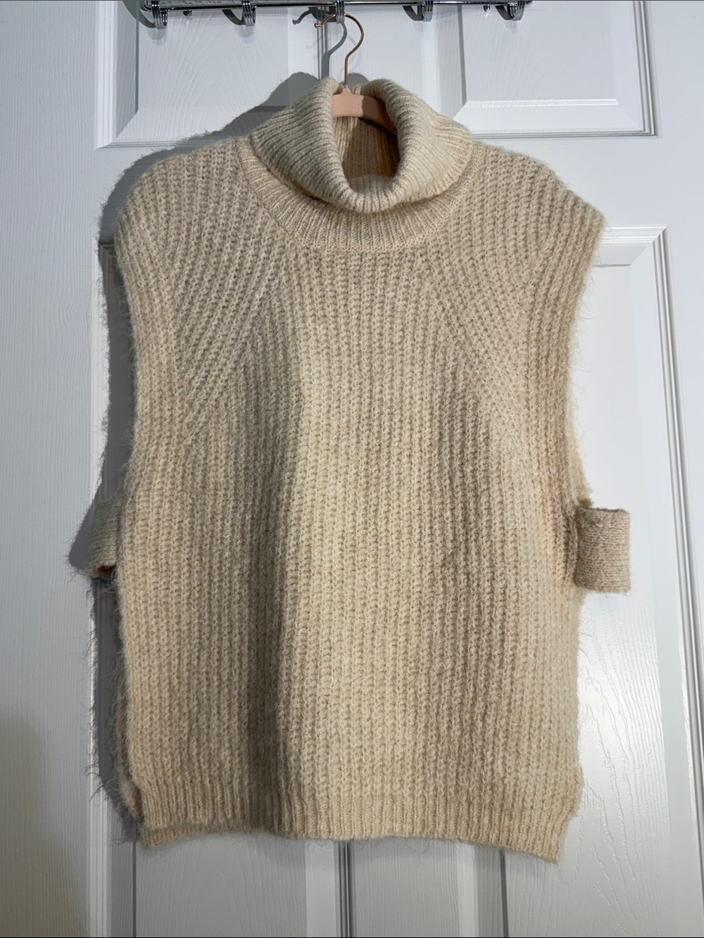 Molly Bracken Cream Sleeveless Turtleneck Knit Vest